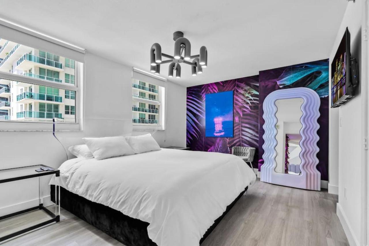 Miami Vice Oceanfront Sky Villa Екстер'єр фото