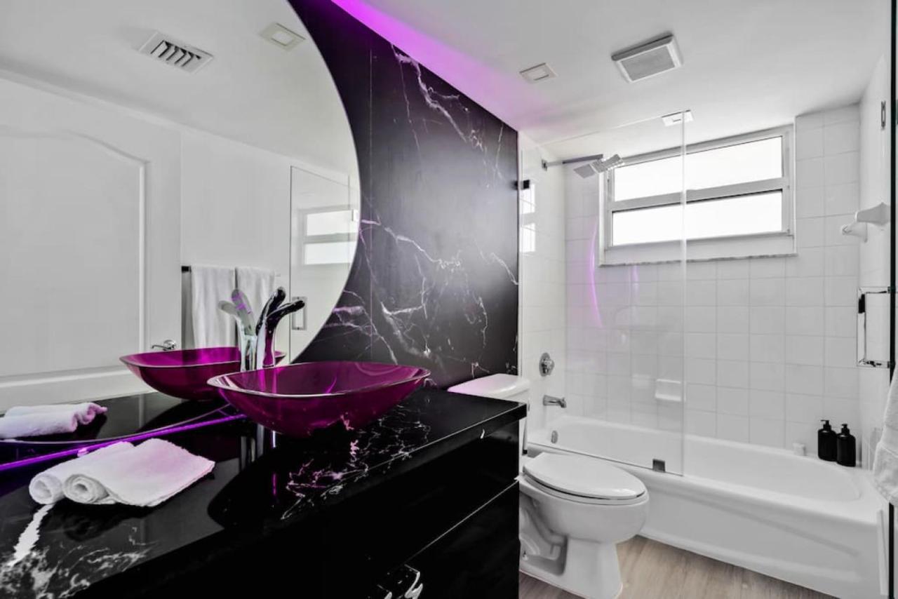 Miami Vice Oceanfront Sky Villa Екстер'єр фото
