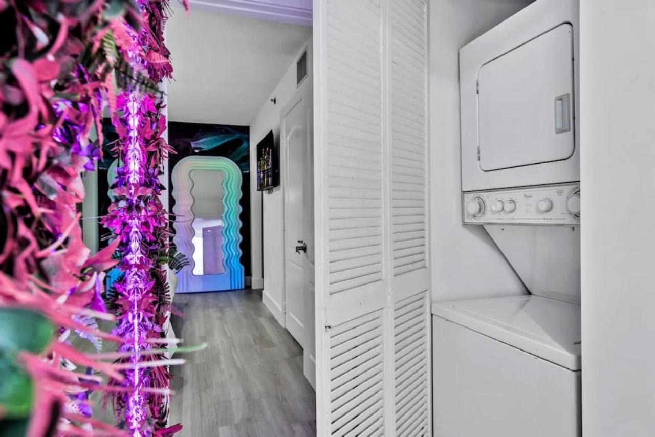 Miami Vice Oceanfront Sky Villa Екстер'єр фото